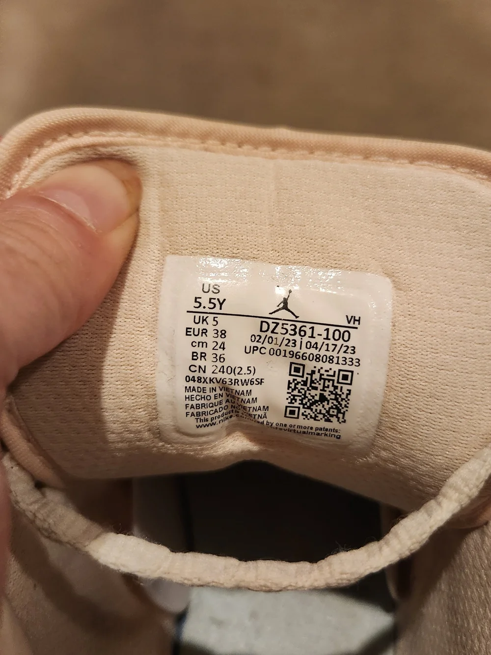 Jordan Kids High-Top Sneakers in White, Beige & Pale Green